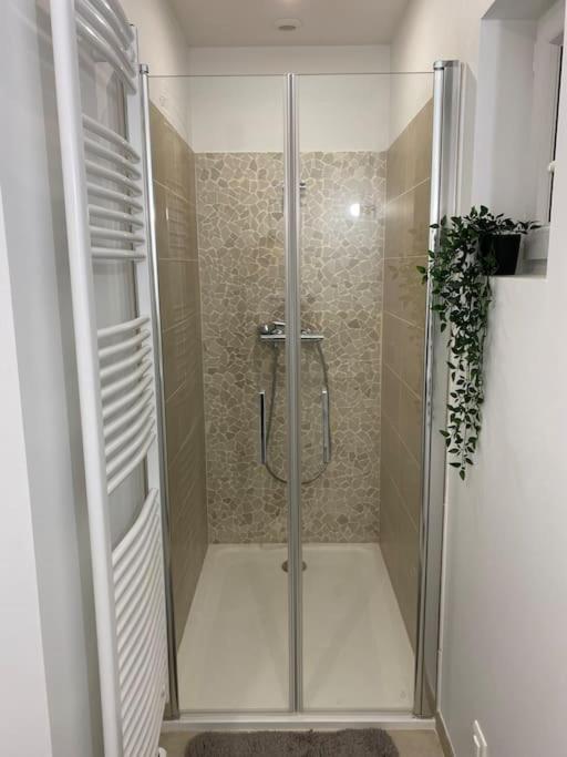 Appart Renove En Duplex Avec Terrasse Et Garage Bouleurs المظهر الخارجي الصورة